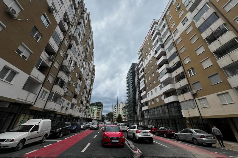 2020 Kosovo Project Kullat-puertas interiores